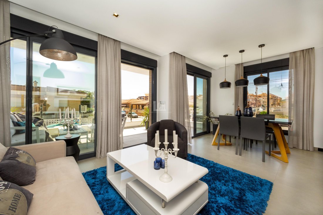Villa in Torrevieja, Valencian Community, Spain 4 - 14427440