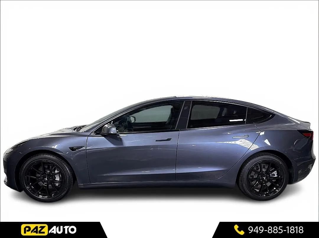 Sedan in Laguna Hills, CA, United States 2 - 18344854