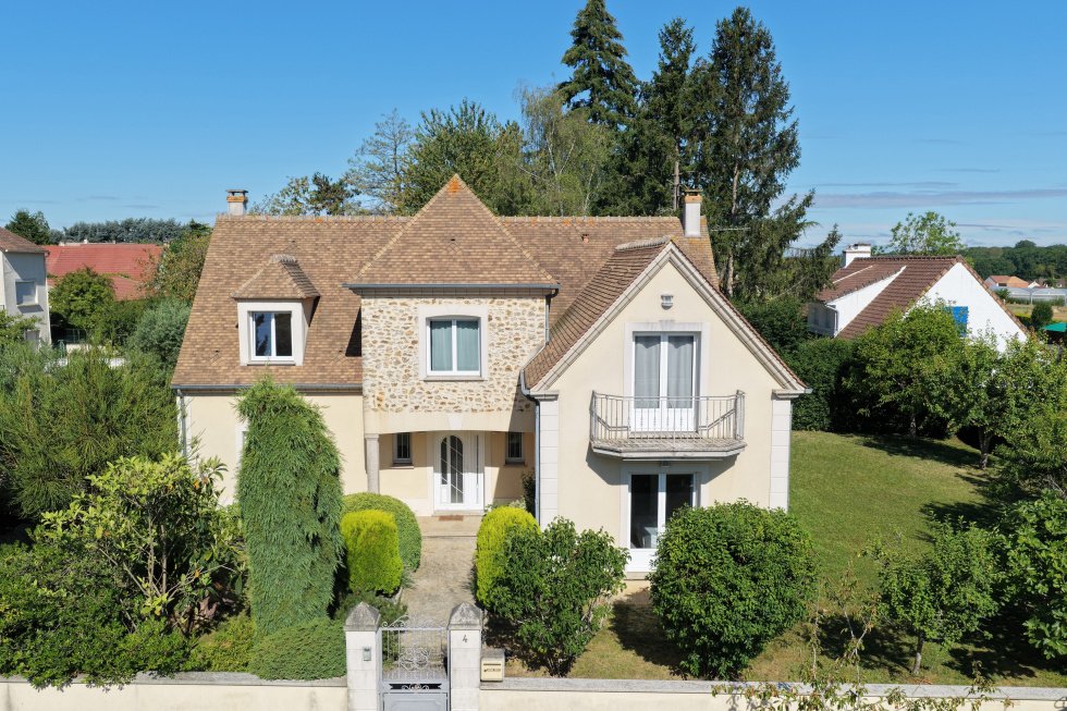 House in Pecqueuse, Ile-de-France, France 1 - 18344218