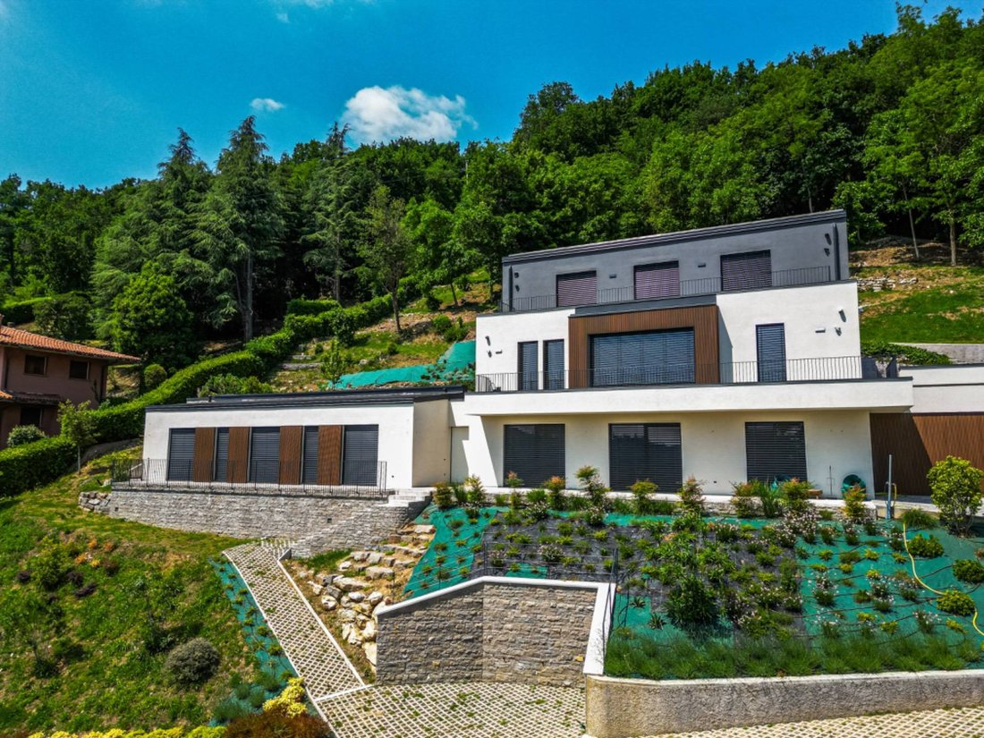 Villa in Ponteranica, Lombardy, Italy 4 - 18341759