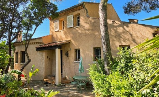 House in Le Dramont-Agay-Anthéor-Le Trayas, Saint-Raphaël, France 1