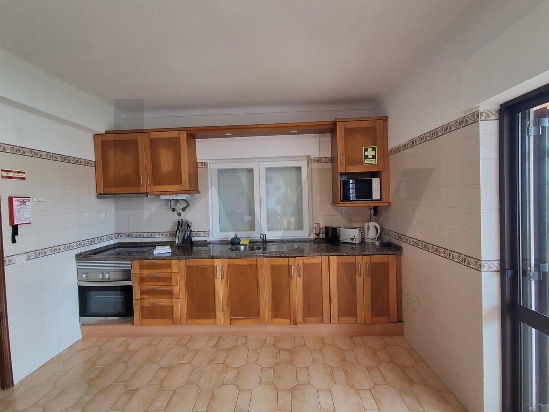 Townhouse in Silveira, Lisbon, Portugal 3 - 18349361