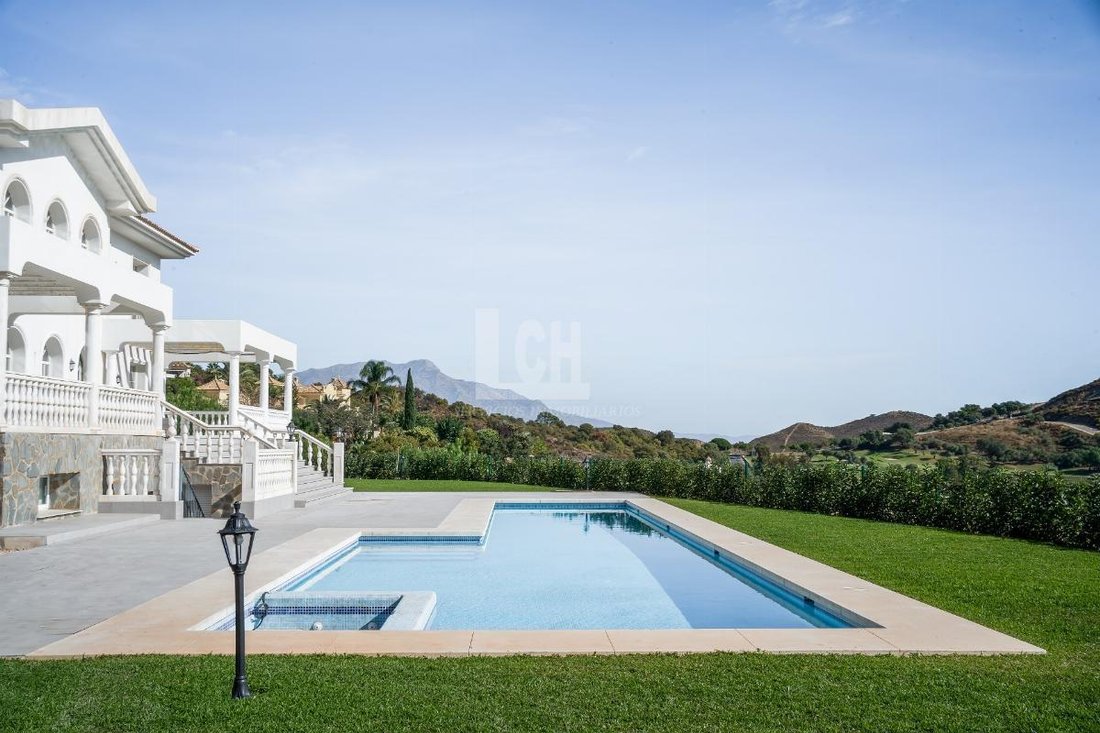 Villa in Benahavis, Andalusia, Spain 4 - 13236030