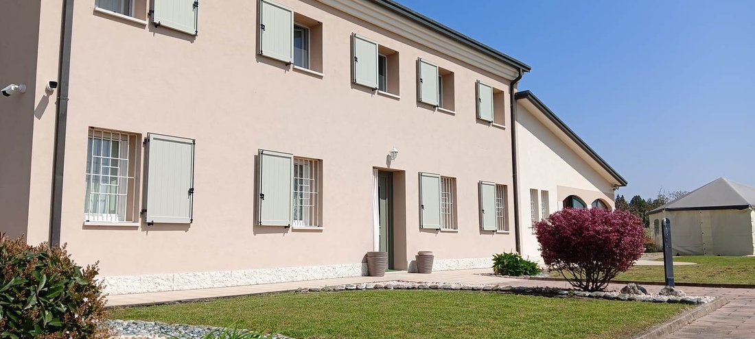 Villa in Albaredo d'Adige, Veneto, Italy 2 - 18341182