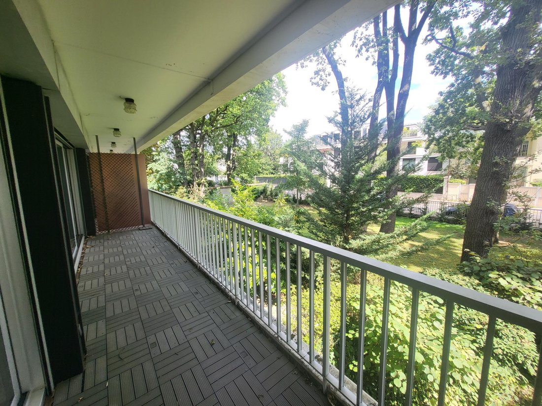 Apartment in Nogent-sur-Marne, Ile-de-France, France 1 - 18343373