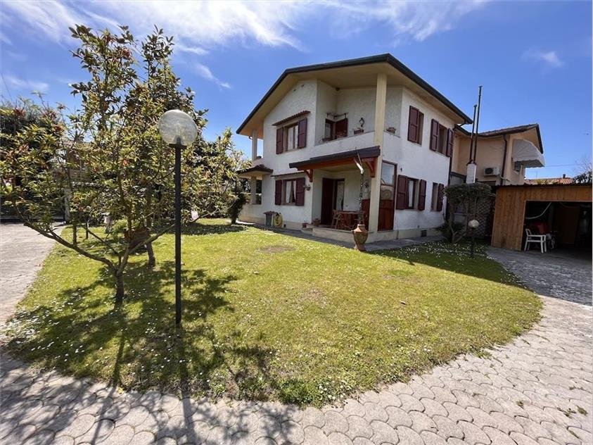 Villa in Center, Forte dei Marmi, Tuscany 1 - 18343975