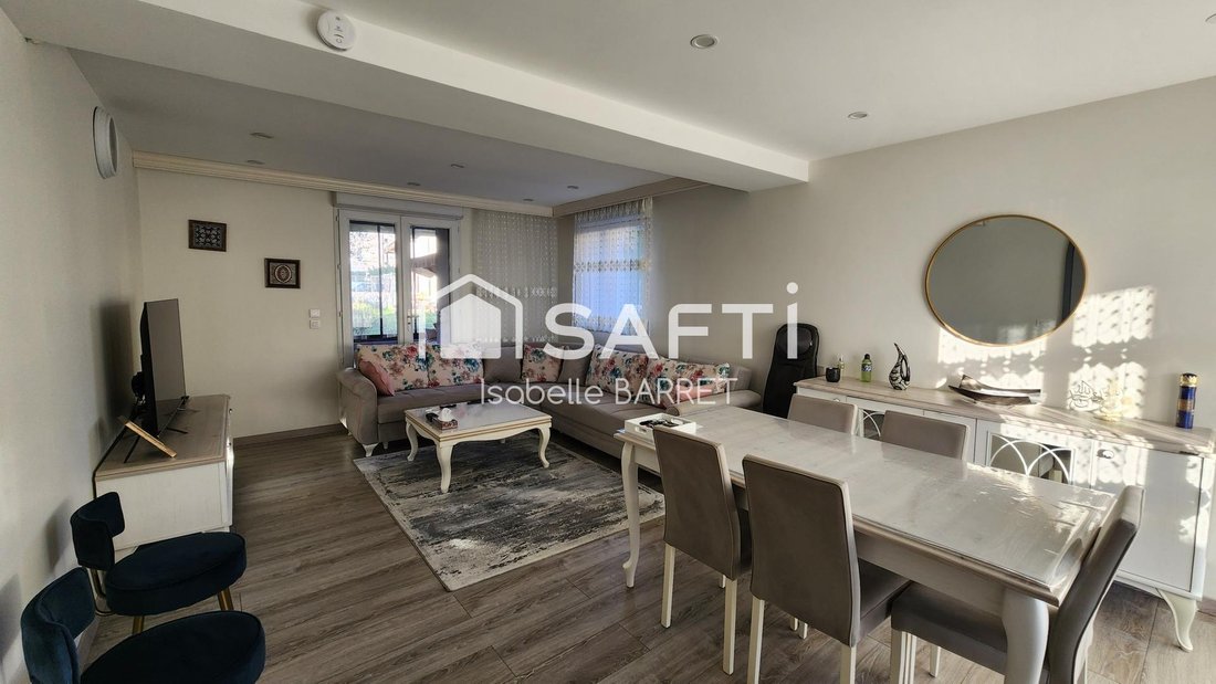 House in Decines-Charpieu, Auvergne-Rhône-Alpes, France 5 - 16748261