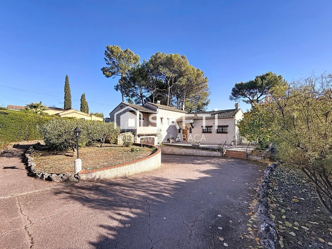 House in Mougins, Provence-Alpes-Côte d'Azur, France 1 - 18343387