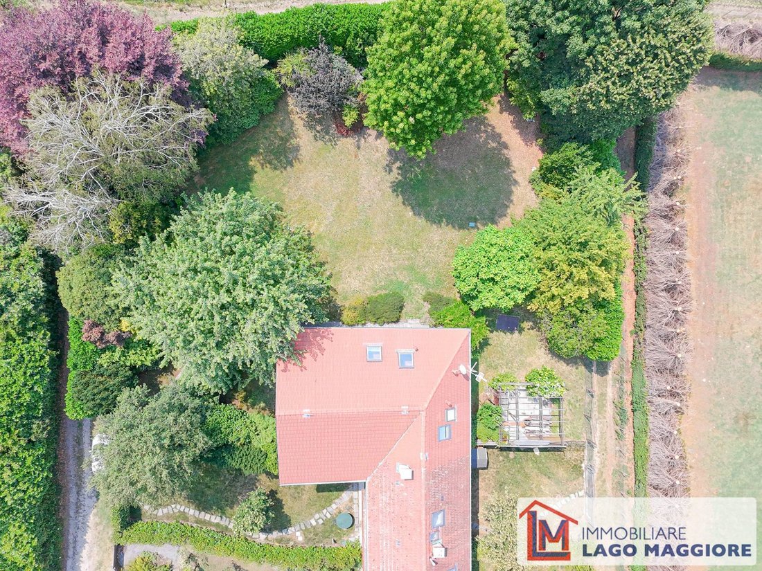 Villa in Ispra, Lombardei, Italien 1 - 17857091