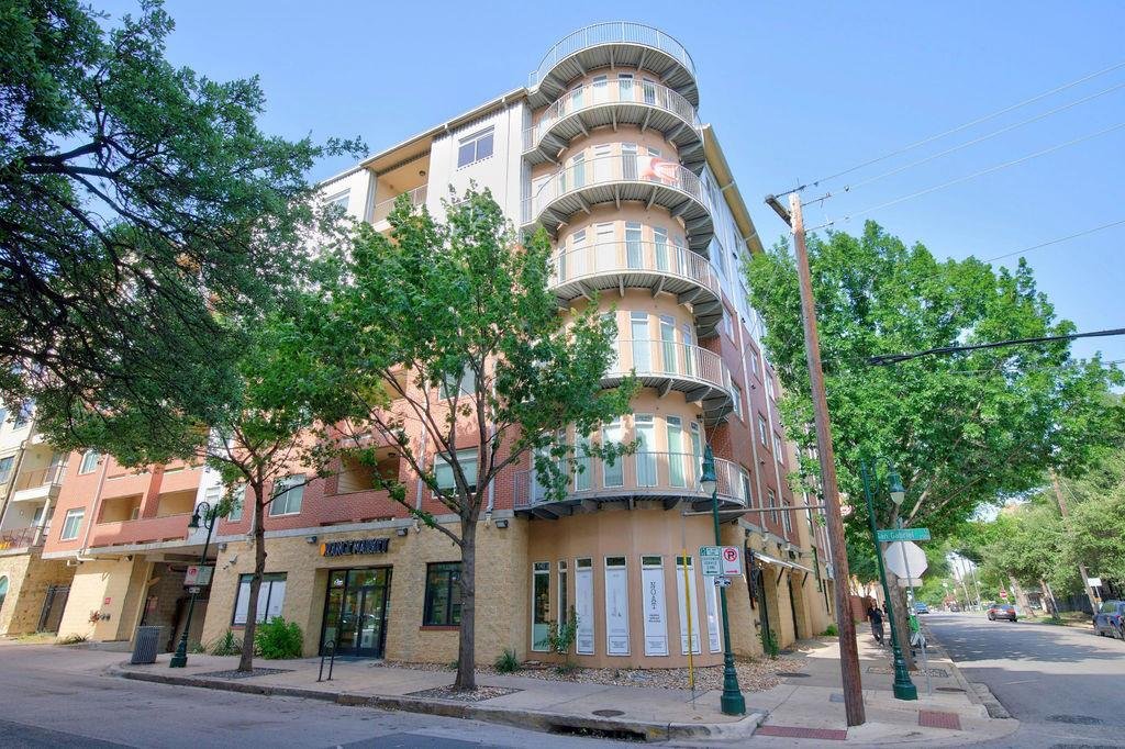 Condo in Austin, Texas, United States 3 - 18347113