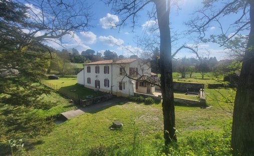 House in Bazas, Nouvelle-Aquitaine, France 1