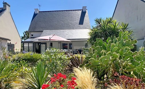 House in Ouest, Quiberon, France 1