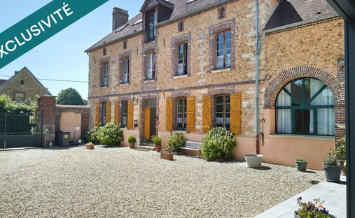 Casa a Arces-Dilo, Borgogna-Franca Contea, Francia 1