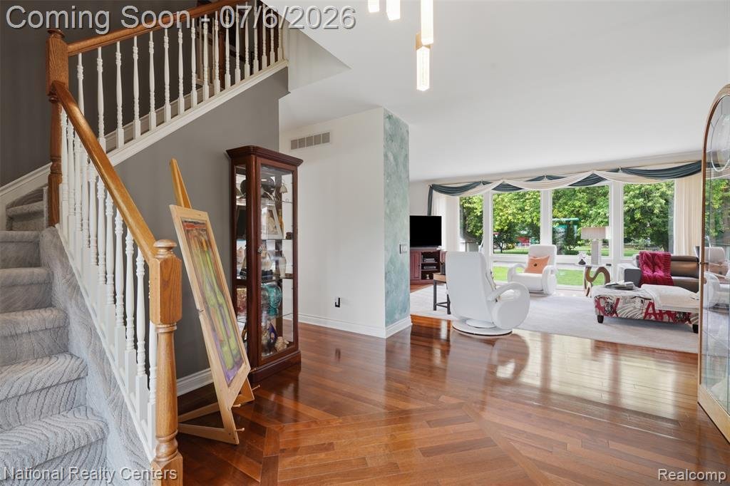 House in Livonia, Michigan, United States 5 - 18349493