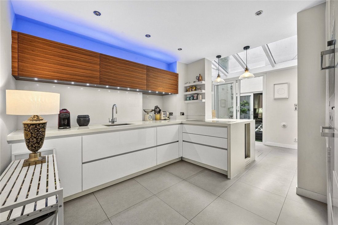 Apartment in Hyde Park, Westminster, England 3 - 18346490