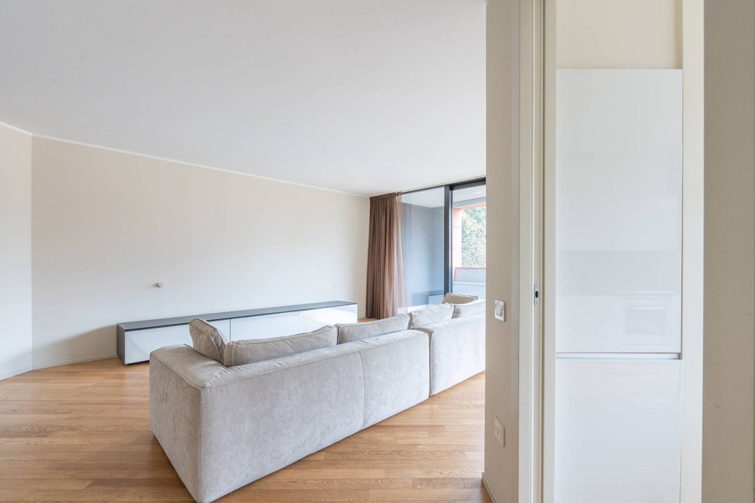 Apartment in Rondinella-Baraggia-Restellone, Sesto San Giovanni, Lombardy 3 - 18341681