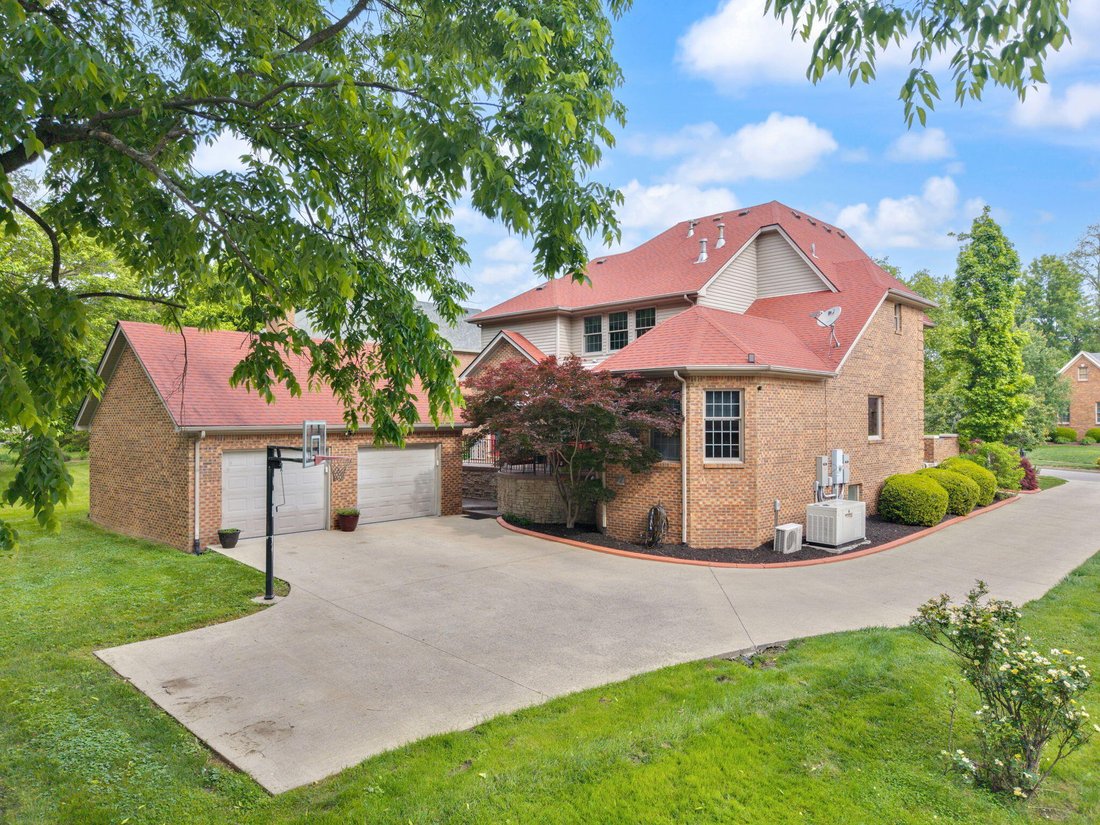 House in Danville, Kentucky, United States 4 - 18349004