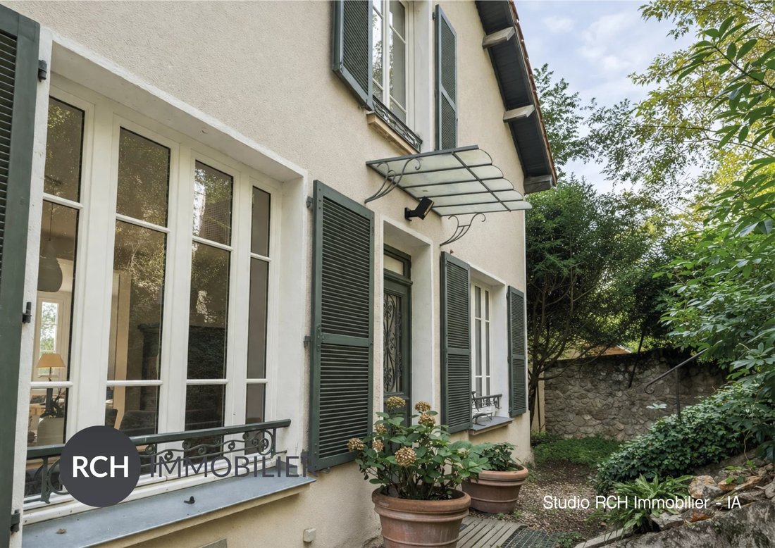 House in Montfort-l'Amaury, Ile-de-France, France 3 - 18344193