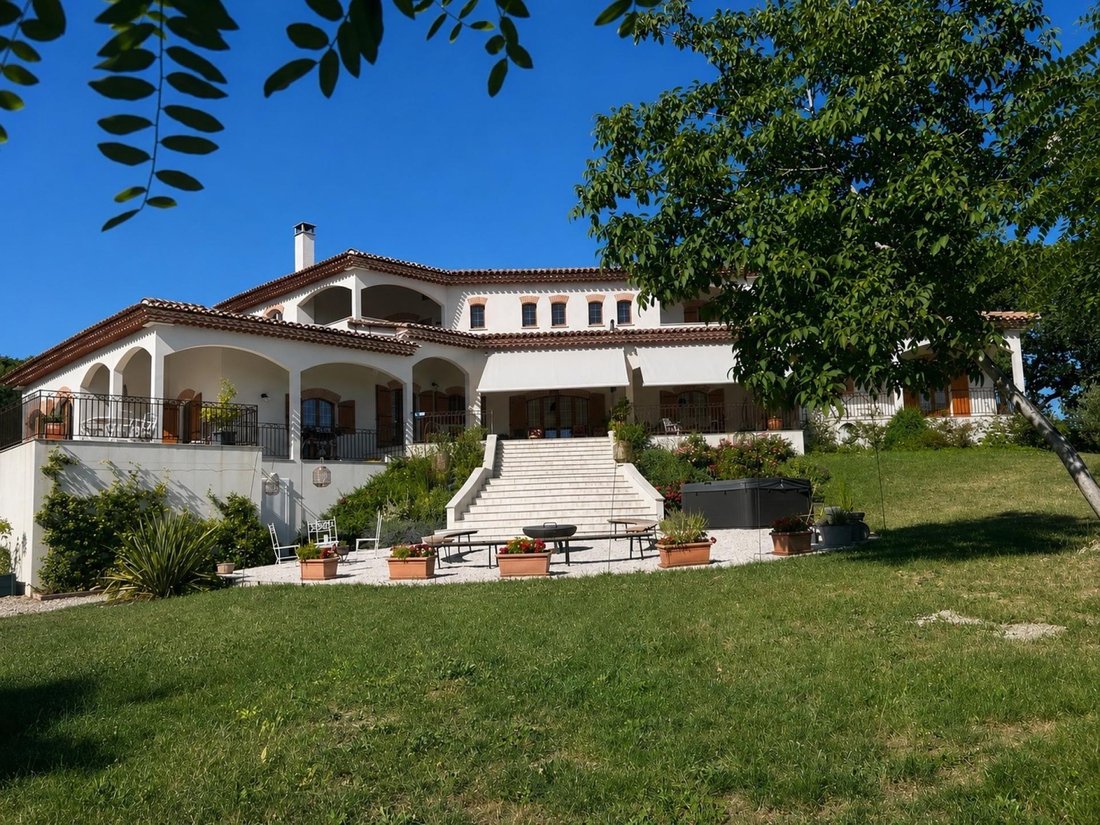 House in Laroque-Timbaut, Nouvelle-Aquitaine, France 2 - 18343415