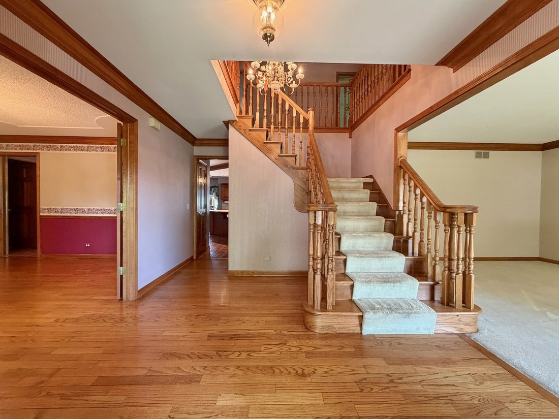 House in Bolingbrook, Illinois, United States 2 - 18340487