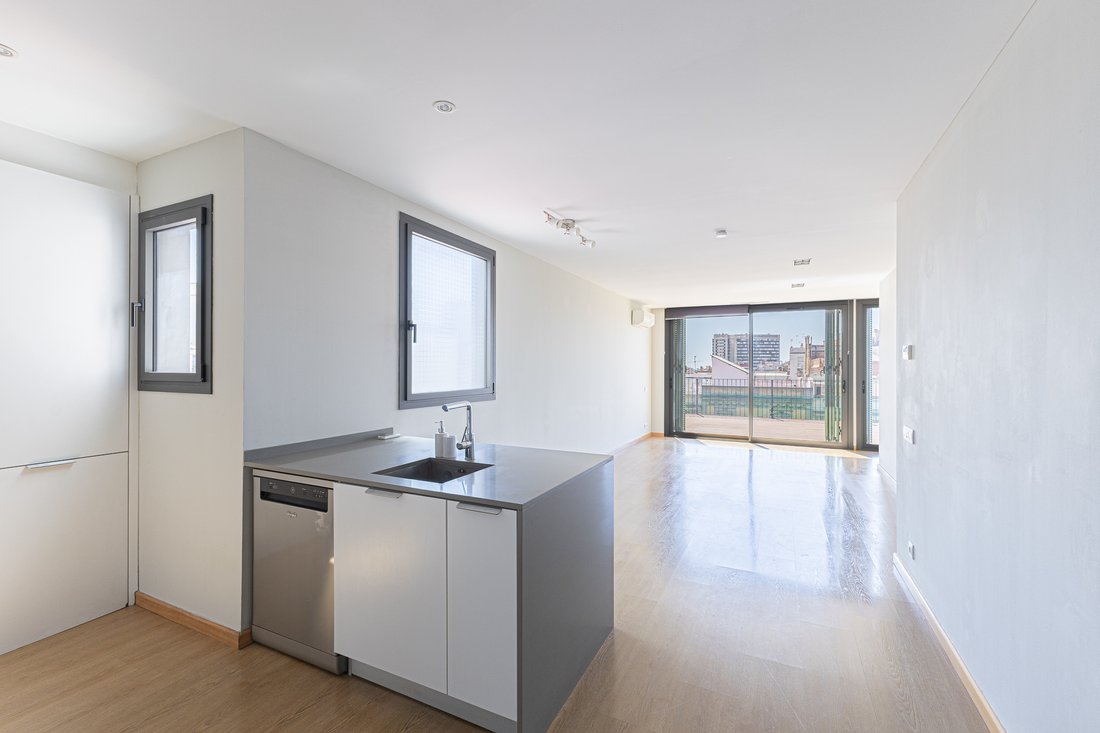 Penthouse in Eixample, Barcelona, Spain 3 - 18345542