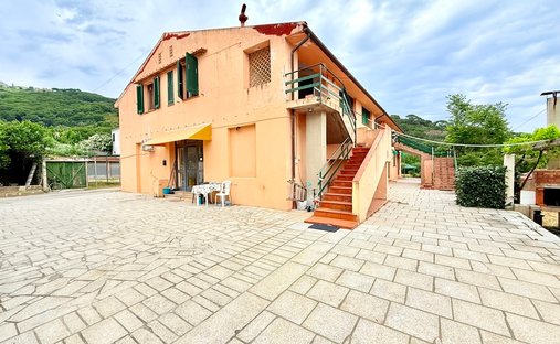 Country House in Marina di Campo, Tuscany, Italy 1