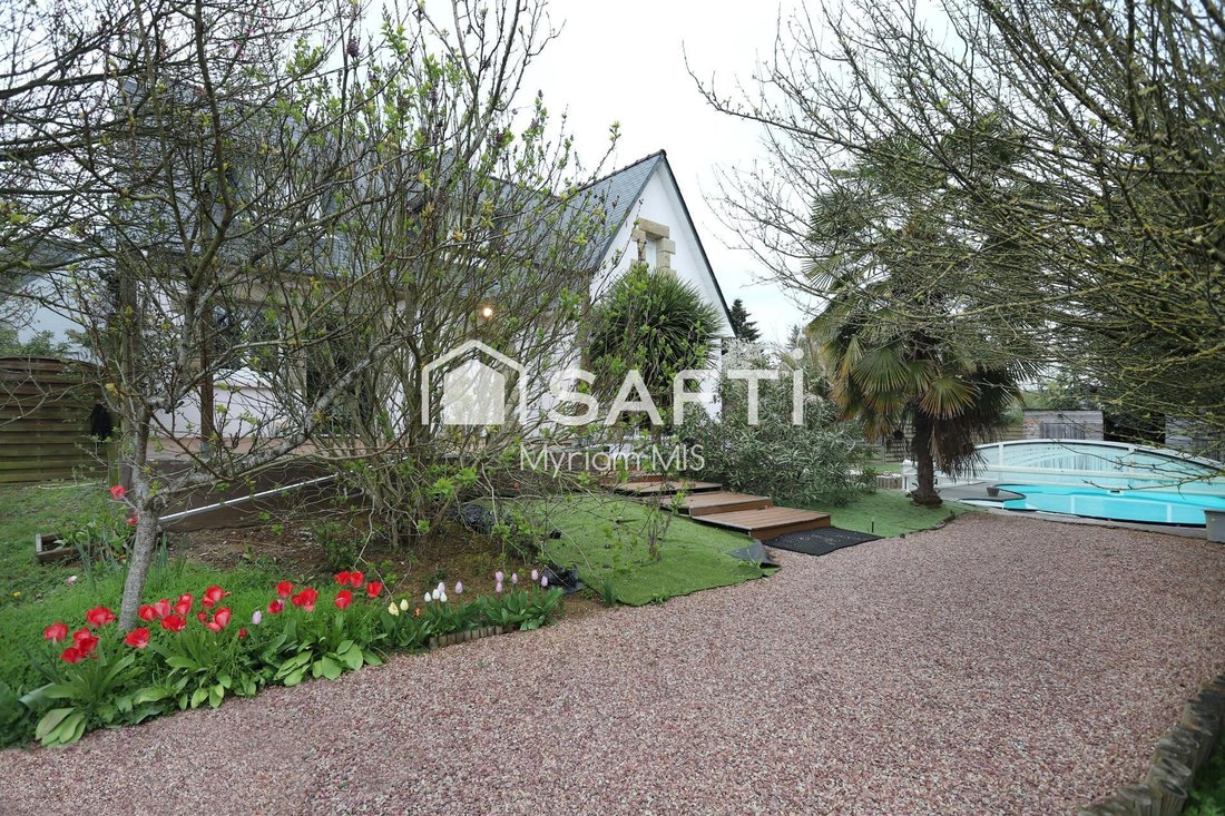 House in Aéroport-Ecarts, Saint-Jacques-de-la-Lande, France 2 - 17332692