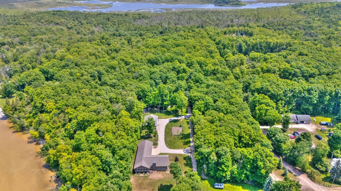 House in McMillan, Michigan, United States 2 - 18346323