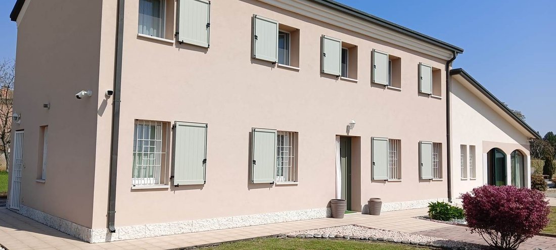 Villa in Albaredo d'Adige, Veneto, Italy 1 - 18341182