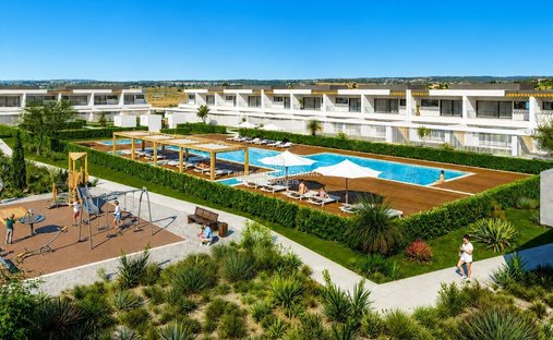 Apartment in Mexilhoeira Grande, Algarve, Portugal 1
