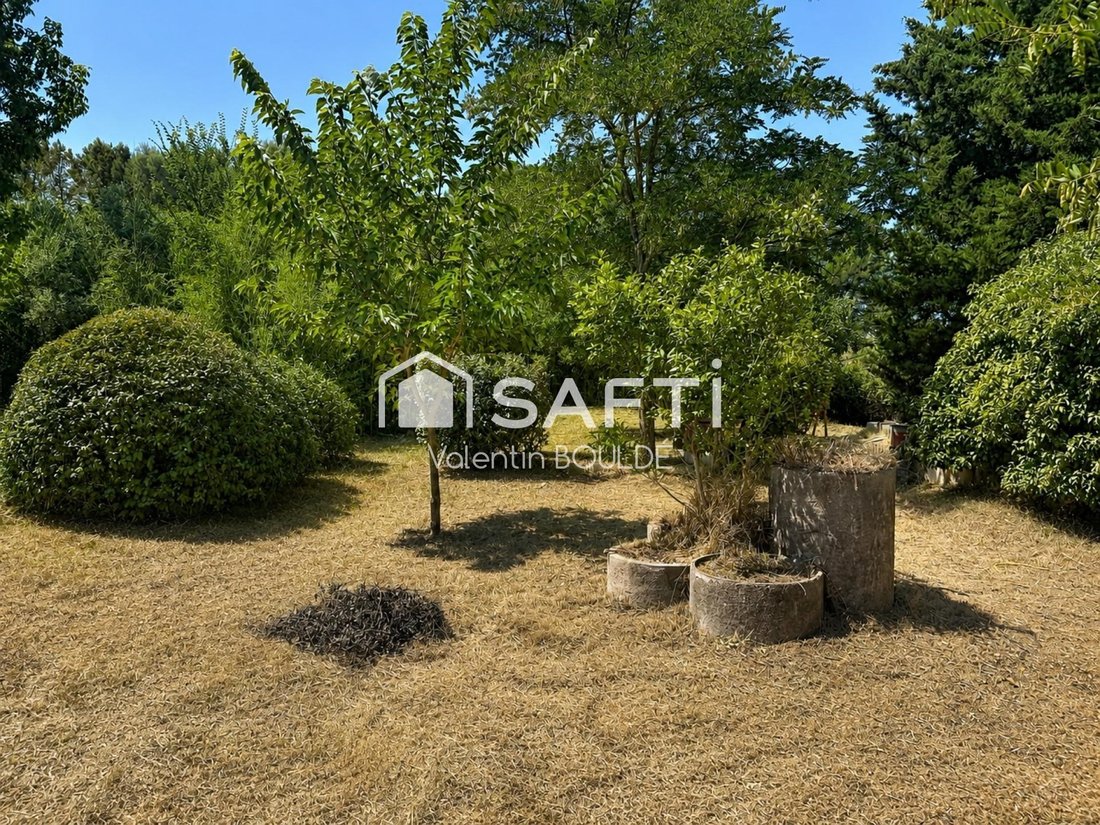 House in Trets, Provence-Alpes-Côte d'Azur, France 2 - 18343390