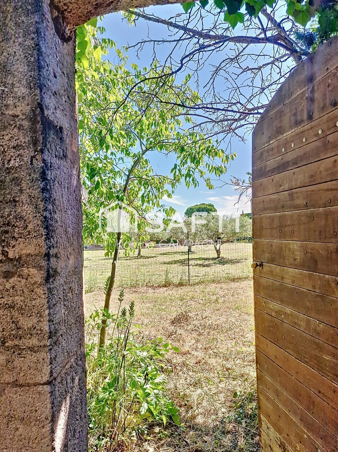 Maison à Robion, Provence-Alpes-Côte d'Azur, France 2 - 18343510