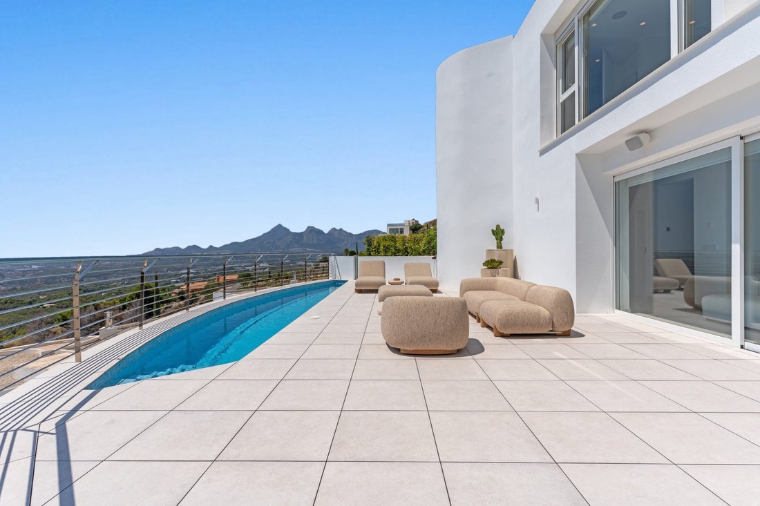 Villa in Altea, Valencian Community, Spain 2 - 18341917