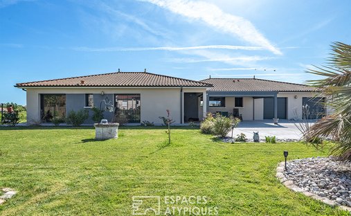 Villa in Lamonzie-Saint-Martin, Nouvelle-Aquitaine, France 1
