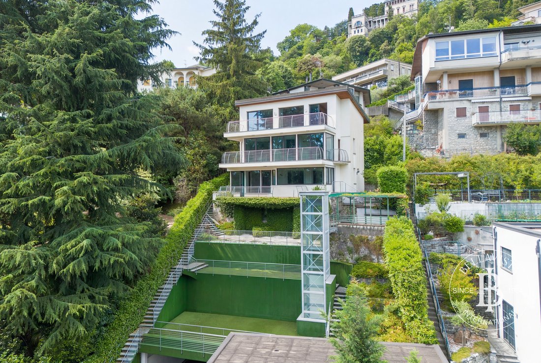 Villa in Historic Center, Como, Lombardy 1 - 15458983