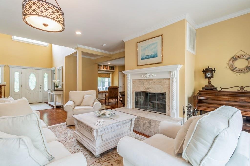 Southampton, New York, United States 3 - 18348171