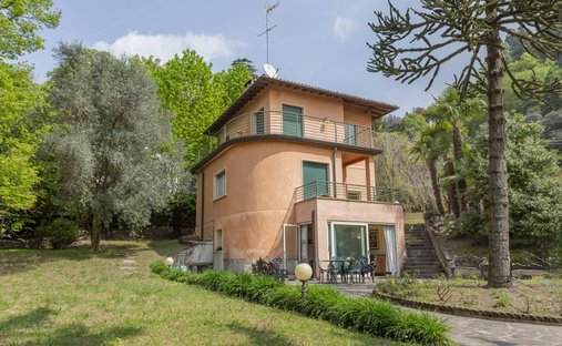 Villa en Brunate, Lombardía, Italia 1