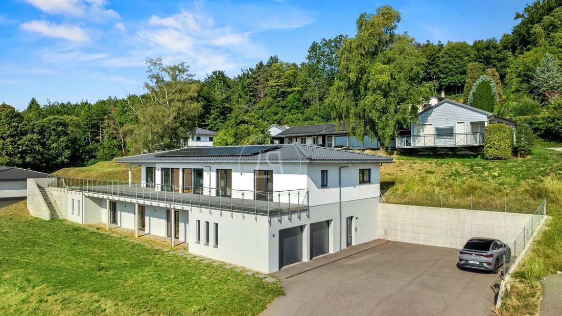 House in Arzier-Le Muids, Vaud, Switzerland 3 - 18340289