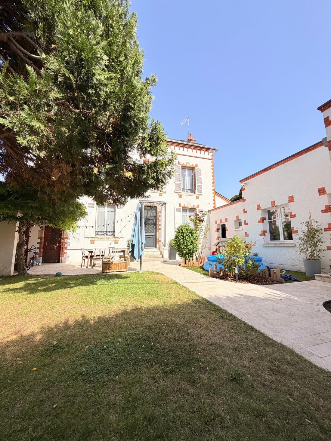 Maison à Bourgogne-Pasteur, Orléans, France 1 - 18343430