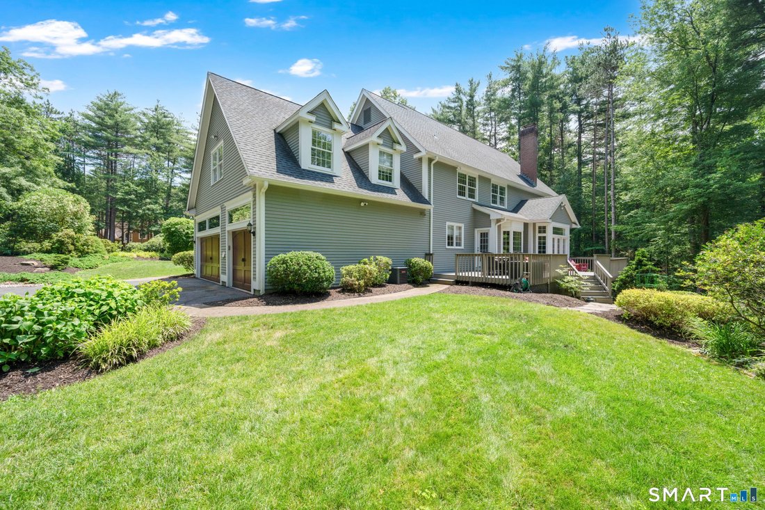 House in Simsbury, Connecticut, United States 3 - 18349673