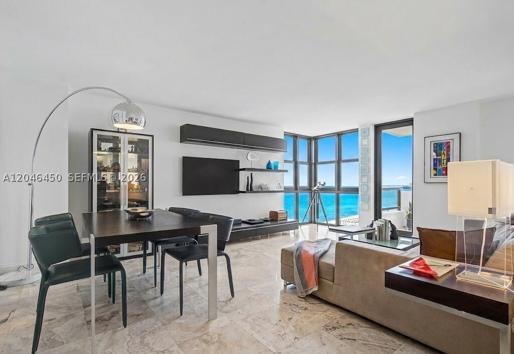 Condo in Miami Beach, Florida, United States 1 - 18340189