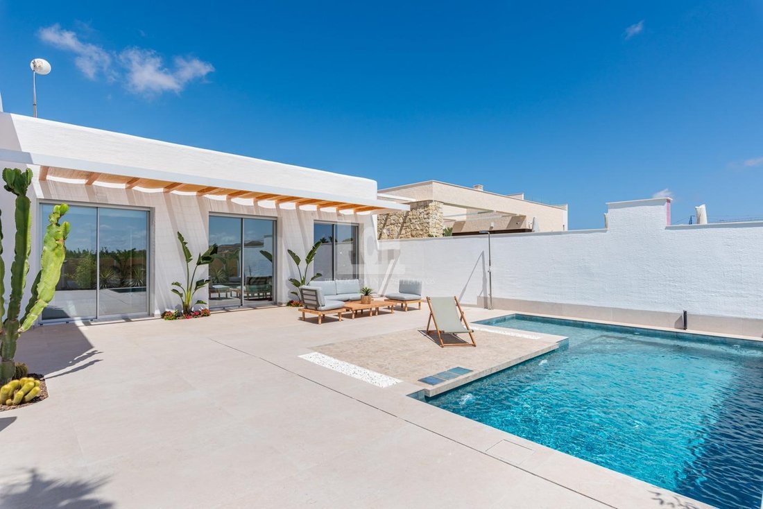 Villa in Benijofar, Valencian Community, Spain 2 - 14426270