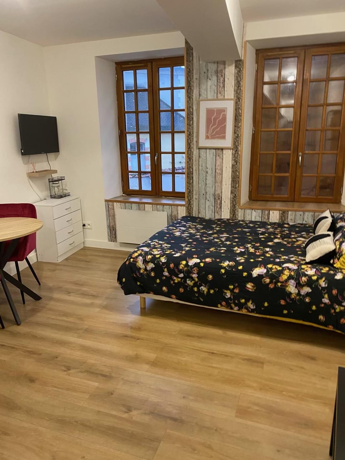 Marche, Vichy, France 5 - 18343491