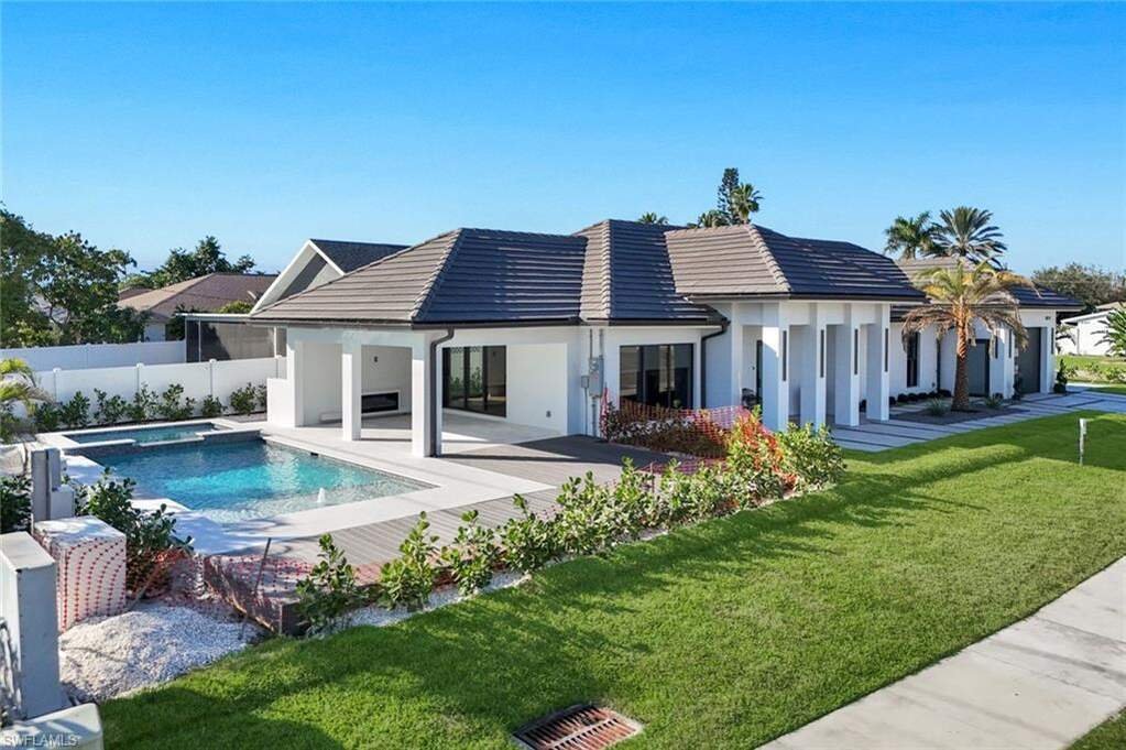 House in Naples, Florida, United States 3 - 18341968