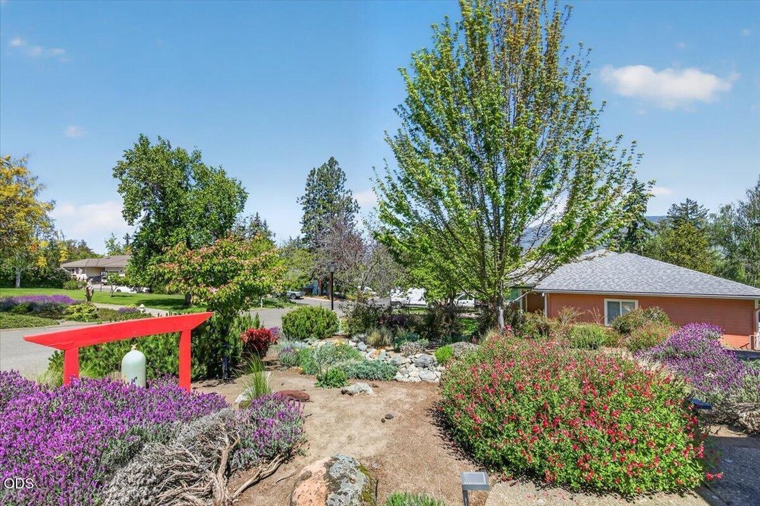 House in Ashland, Oregon, United States 5 - 18339747