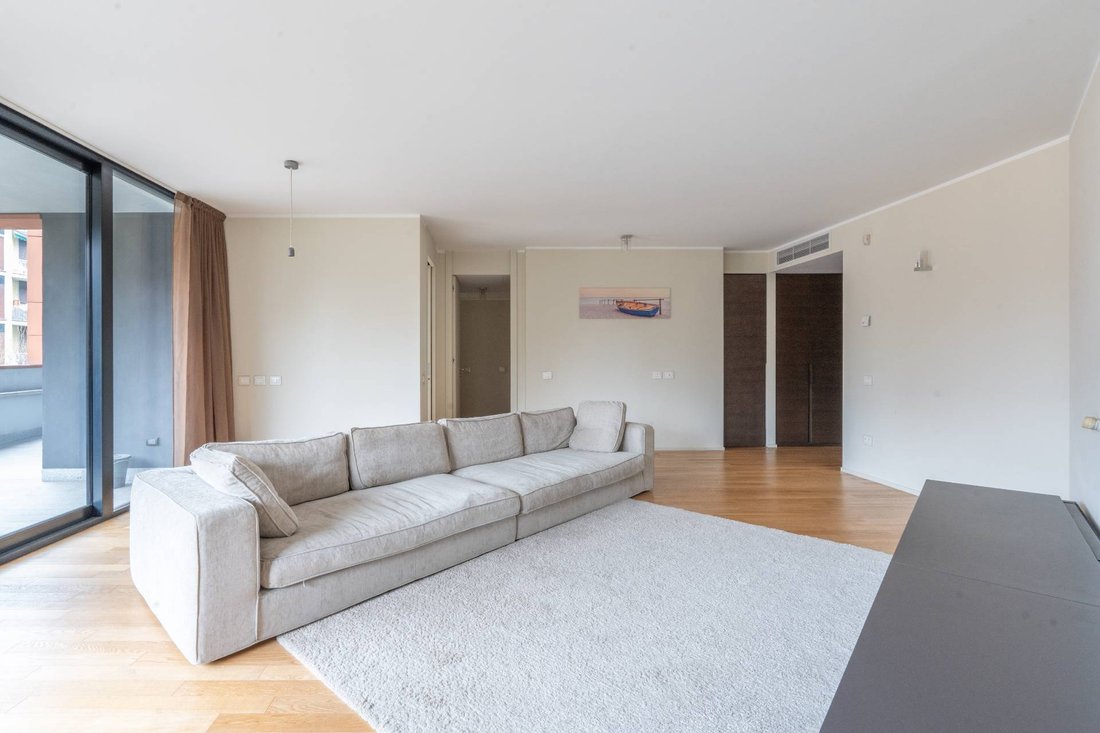 Apartment in Rondinella-Baraggia-Restellone, Sesto San Giovanni, Lombardy 4 - 18341681