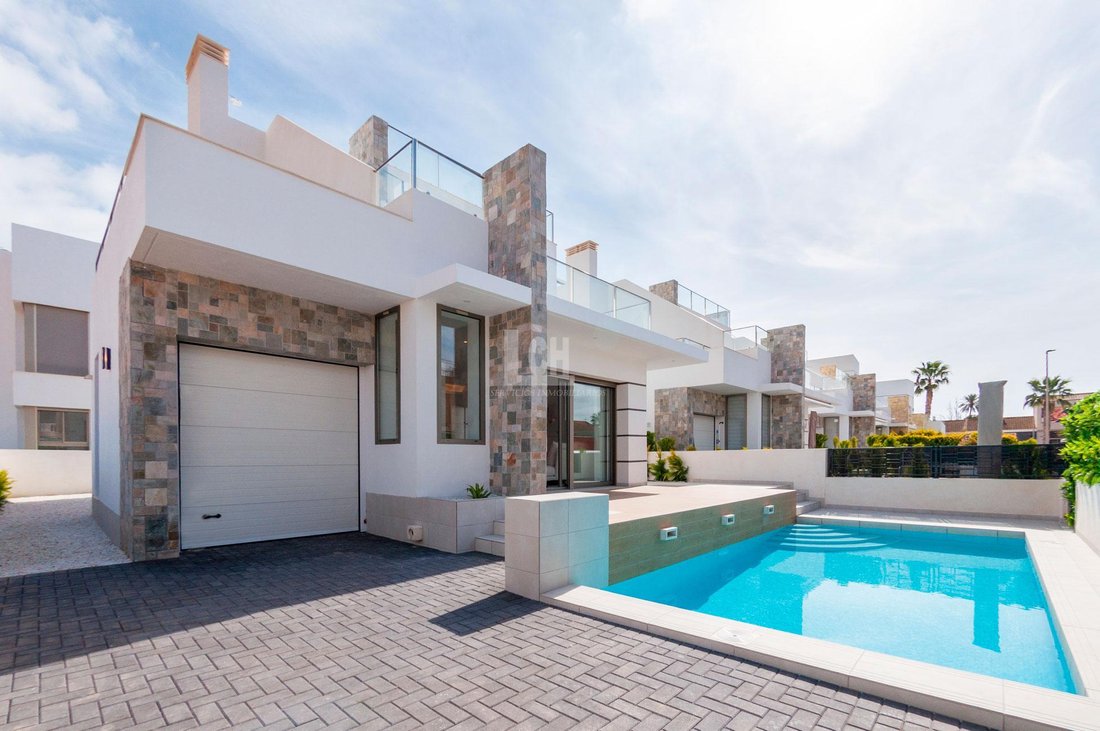 Villa in Los Alcazares, Región de Murcia, Spain 2 - 14427422