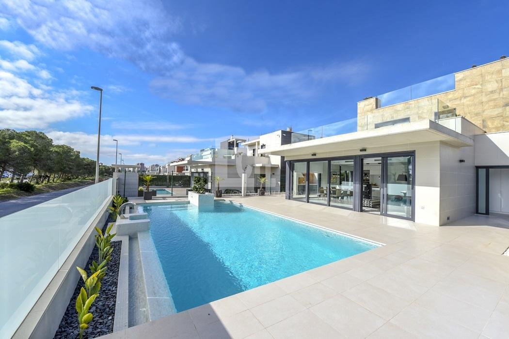 Villa in Orihuela, Valencian Community, Spain 2 - 14427101