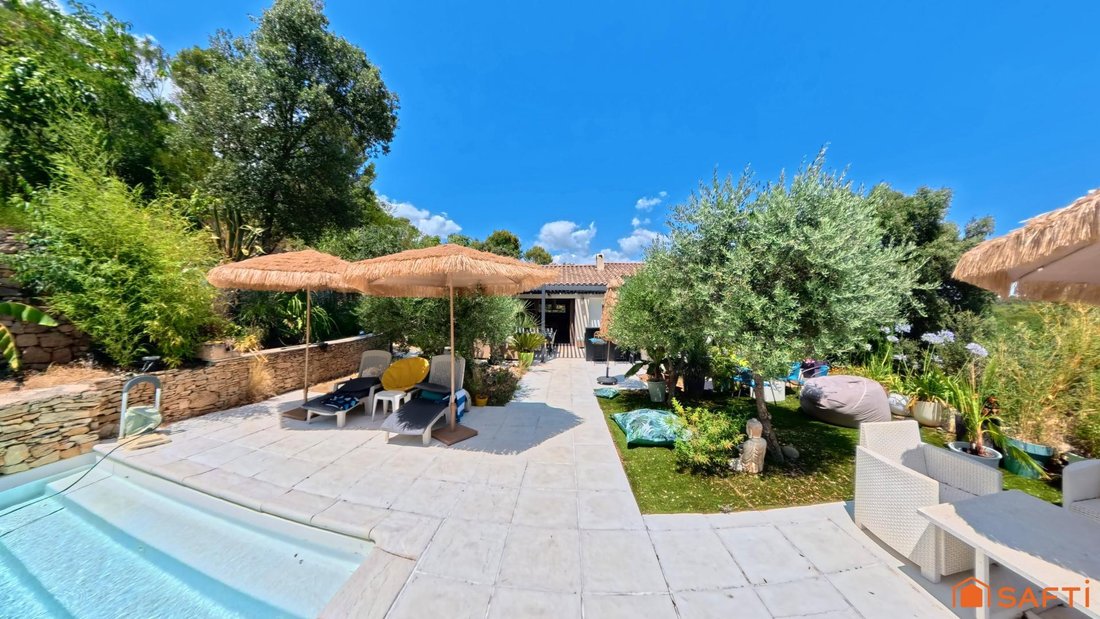 House in Centre Ville, Bagnols-sur-Ceze, France 4 - 18343449