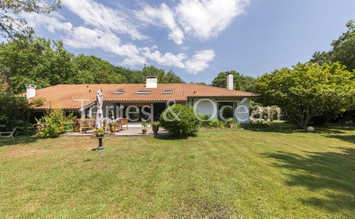 House in Seignosse, Nouvelle-Aquitaine, France 1